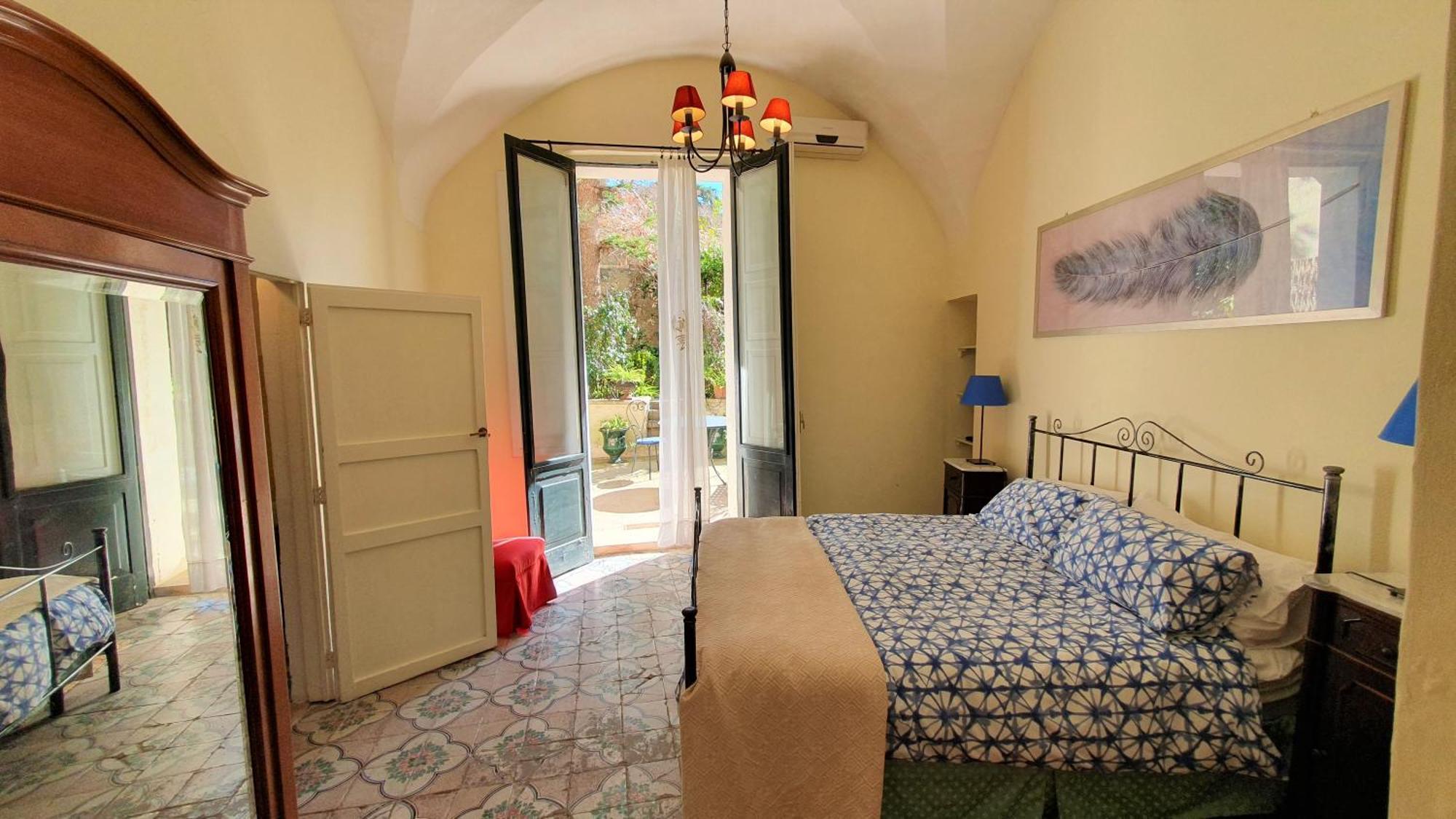 Апартаменты Palazzo Bernardini Лечче Экстерьер фото
